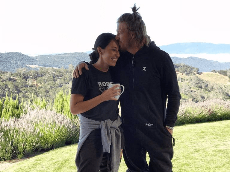 5/8/2020 · this week, chip and joanna gaines, stars of the wildly popular hgtv series fixer upper, announced that they will rebooting the show on their forthcoming magnolia network. Chip And Joanna Gaines Welcome Their Fifth Child Crew Gaines