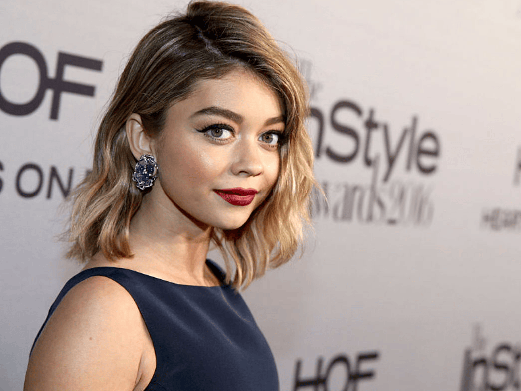 Whether you hope to have one child or six, there's no right or wrong answer when it comes to size. Sarah Hyland Shuts Down Accusations Of Having Plastic Surgery