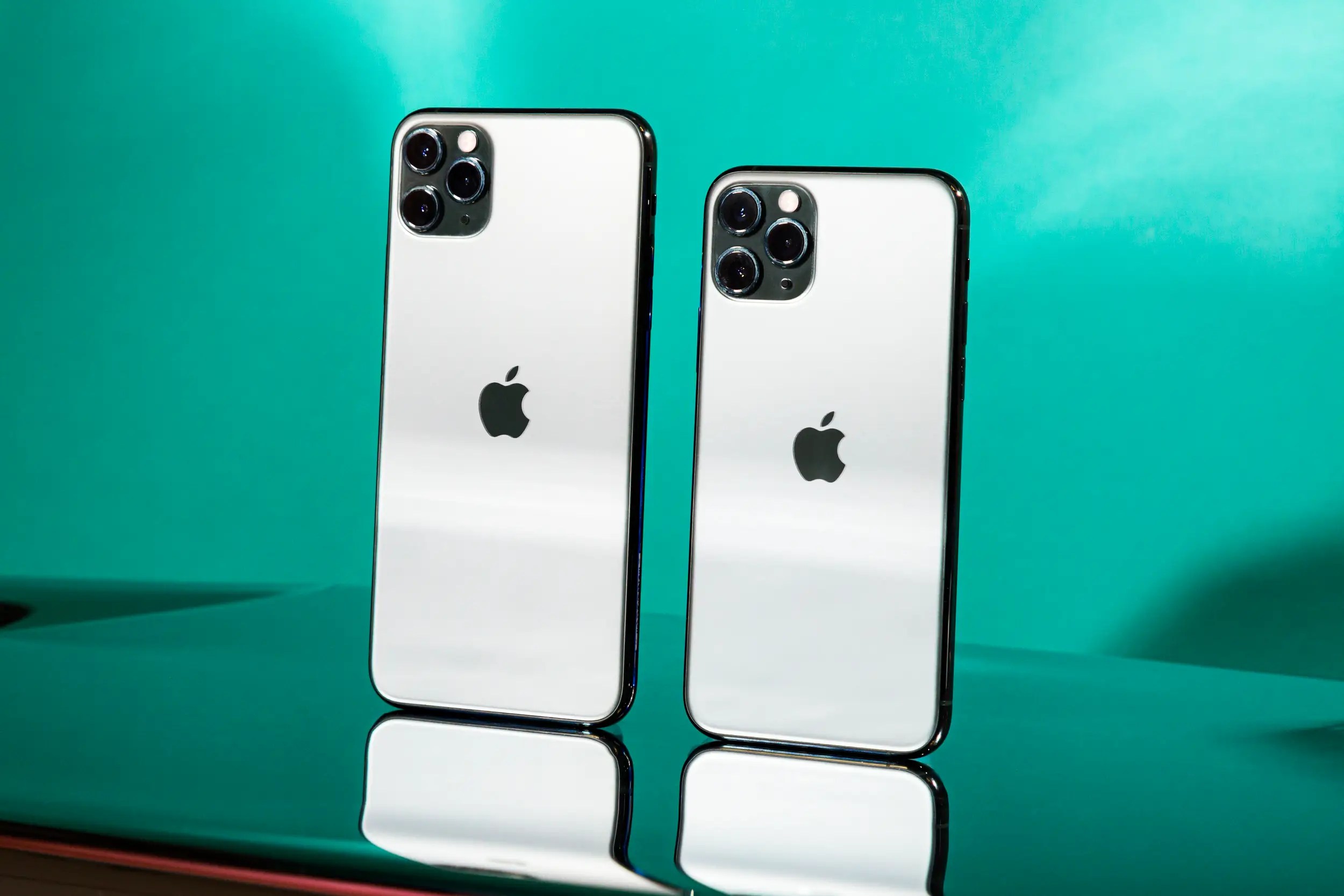 Here are the best phones that you can get with mint. Apple Iphone 12 Pro And 12 Pro Max Release Date Rumors Specs Size