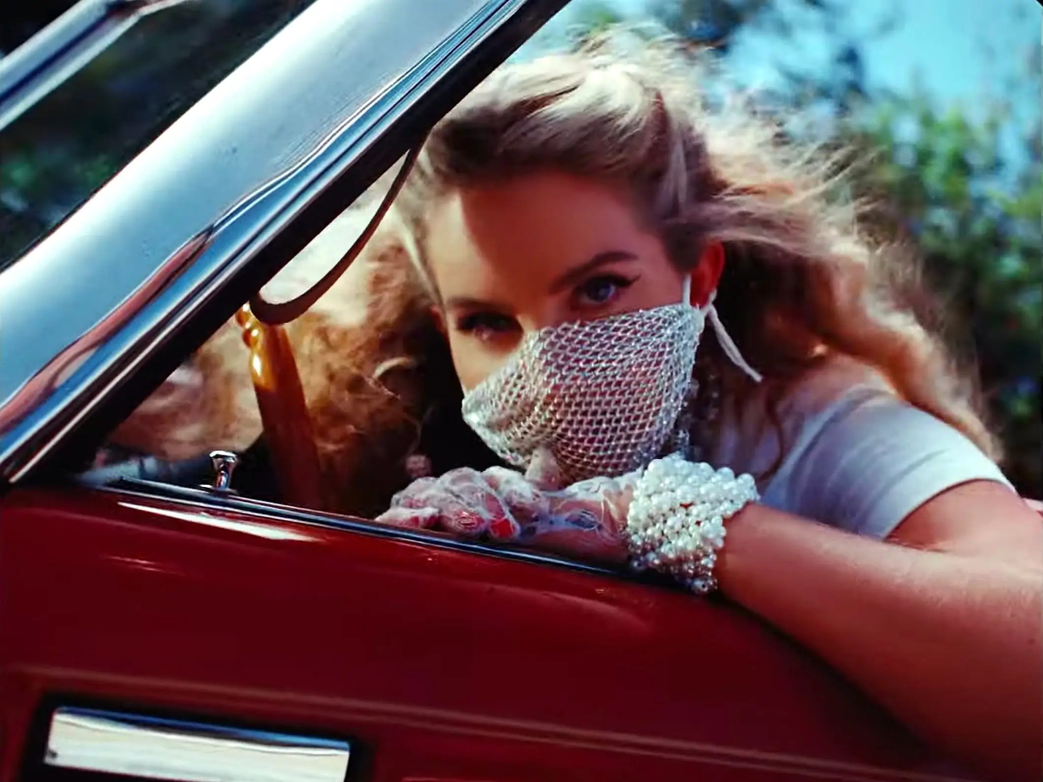 A Timeline Of How Lana Del Rey Ruined Her Reputation