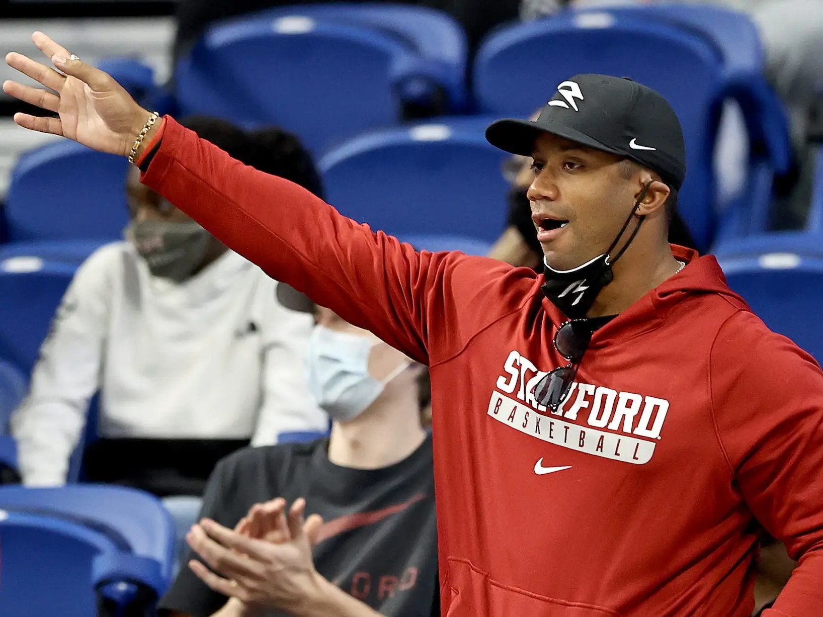 Russell Wilson Cap : Russell Wilson And Ciara Powered Stanford To Final Four Analysts Said
