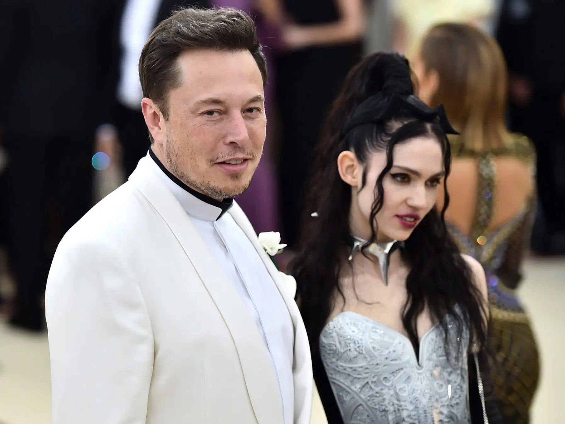 Grimes has revealed she suffered a panic attack after appearing with billionaire boyfriend elon musk on comedy sketch show saturday night&nbsp;. Elon Musk S Girlfriend Grimes Made A Surprise Snl Cameo