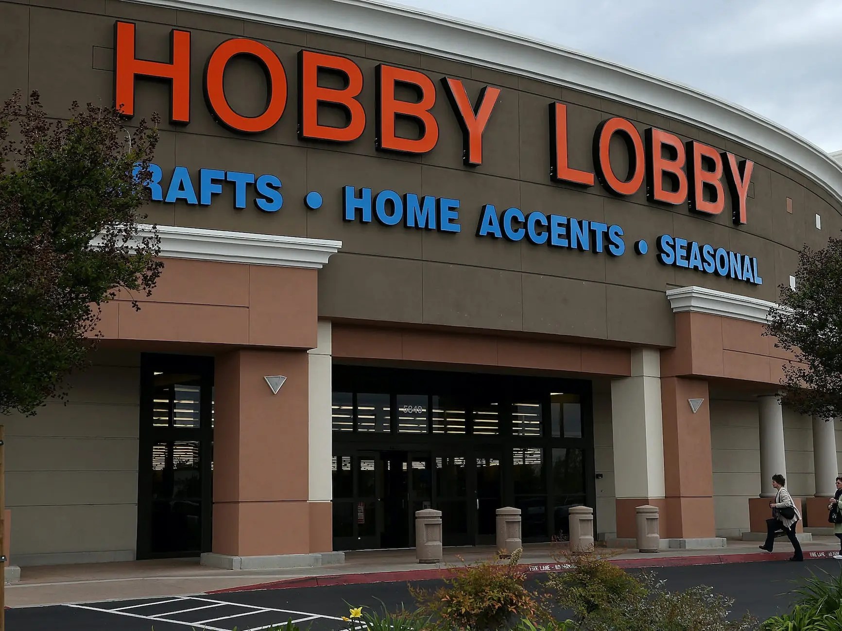 Luxe tabbert puccini 655 dv gestolen bij dealer. Hobby Lobby Advocates For A Religious Government In July 4 Ads