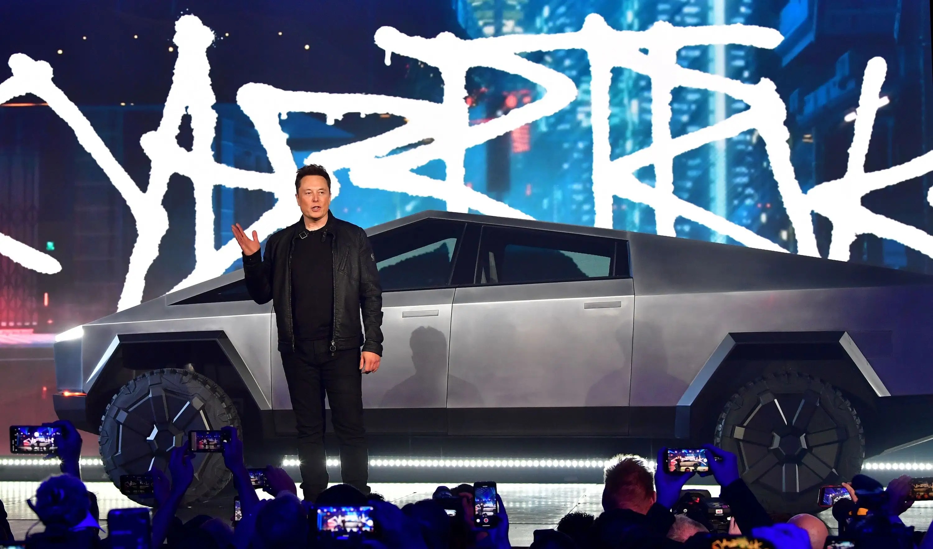 Just as we start to think we can’t be surprised by how innovative elon musk can be, he just comes up with something that is so different that it catches everyone off guard.now, it is the same case in the automobile industry as elon musk just revealed tesla’s insane new truck. Tesla 2021 Earnings Preview What To Expect From Musk S Product Update