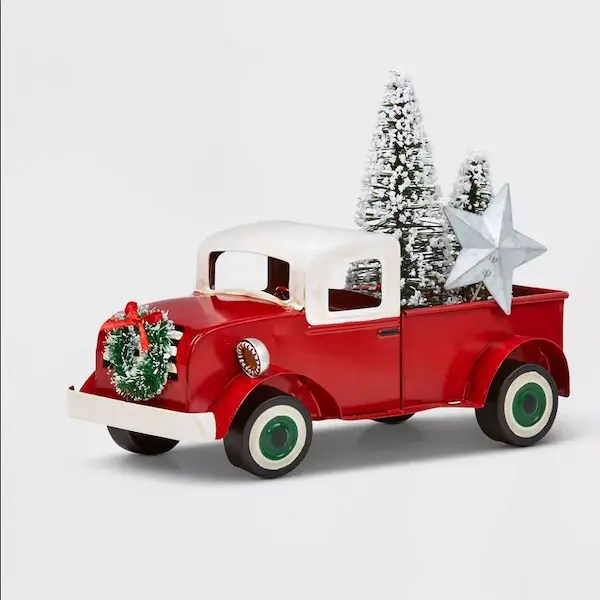 I wish i could set up my christmas decorations as quickly as these dogs! 17 Best Places To Buy Christmas Decorations In 2021