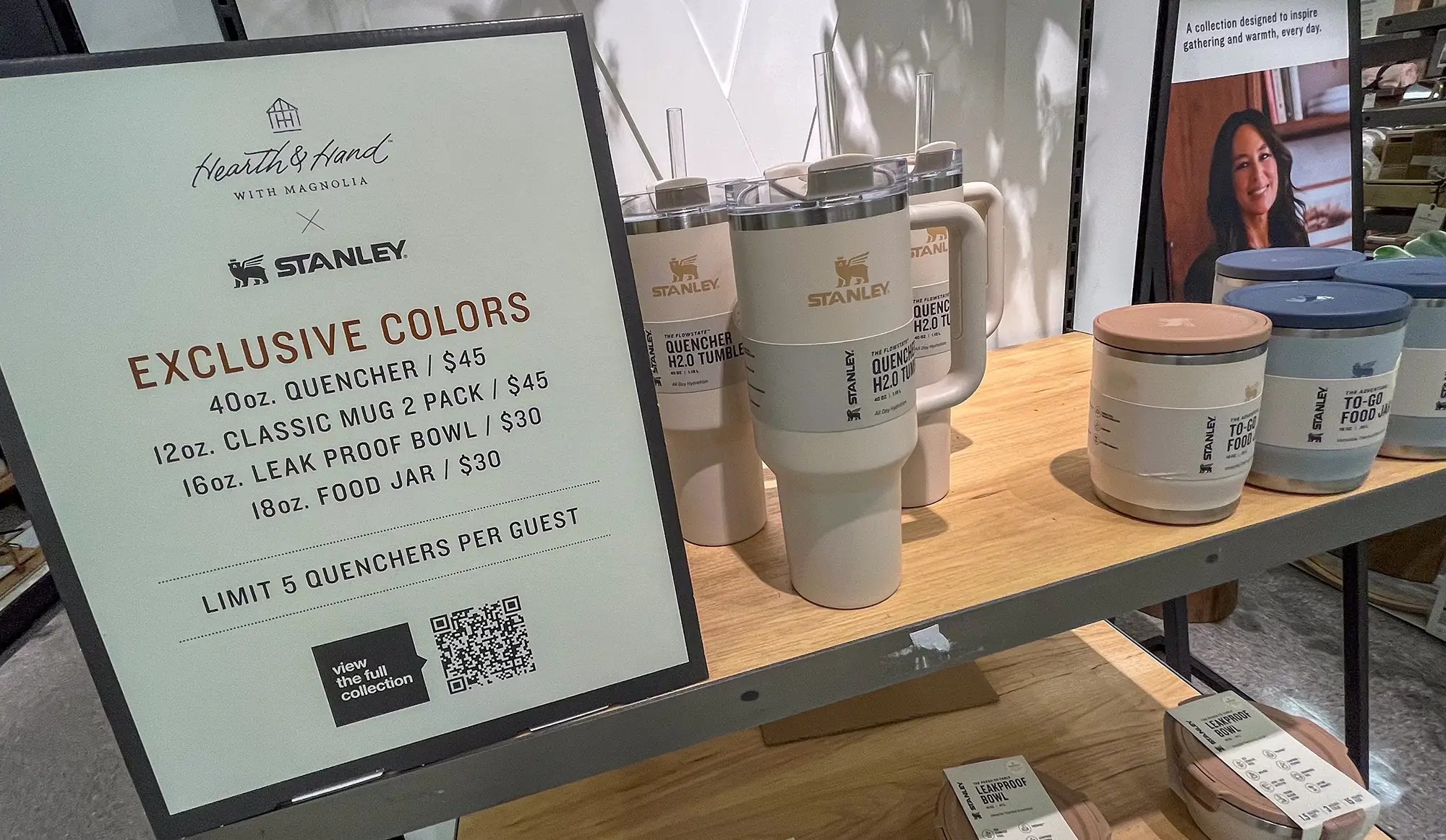 Moteris už „Stanley Quencher“ meteorologinio pakilimo sakė, kad turėjo maldauti bendrovės vadovų, kad jie reklamuotų moteris.