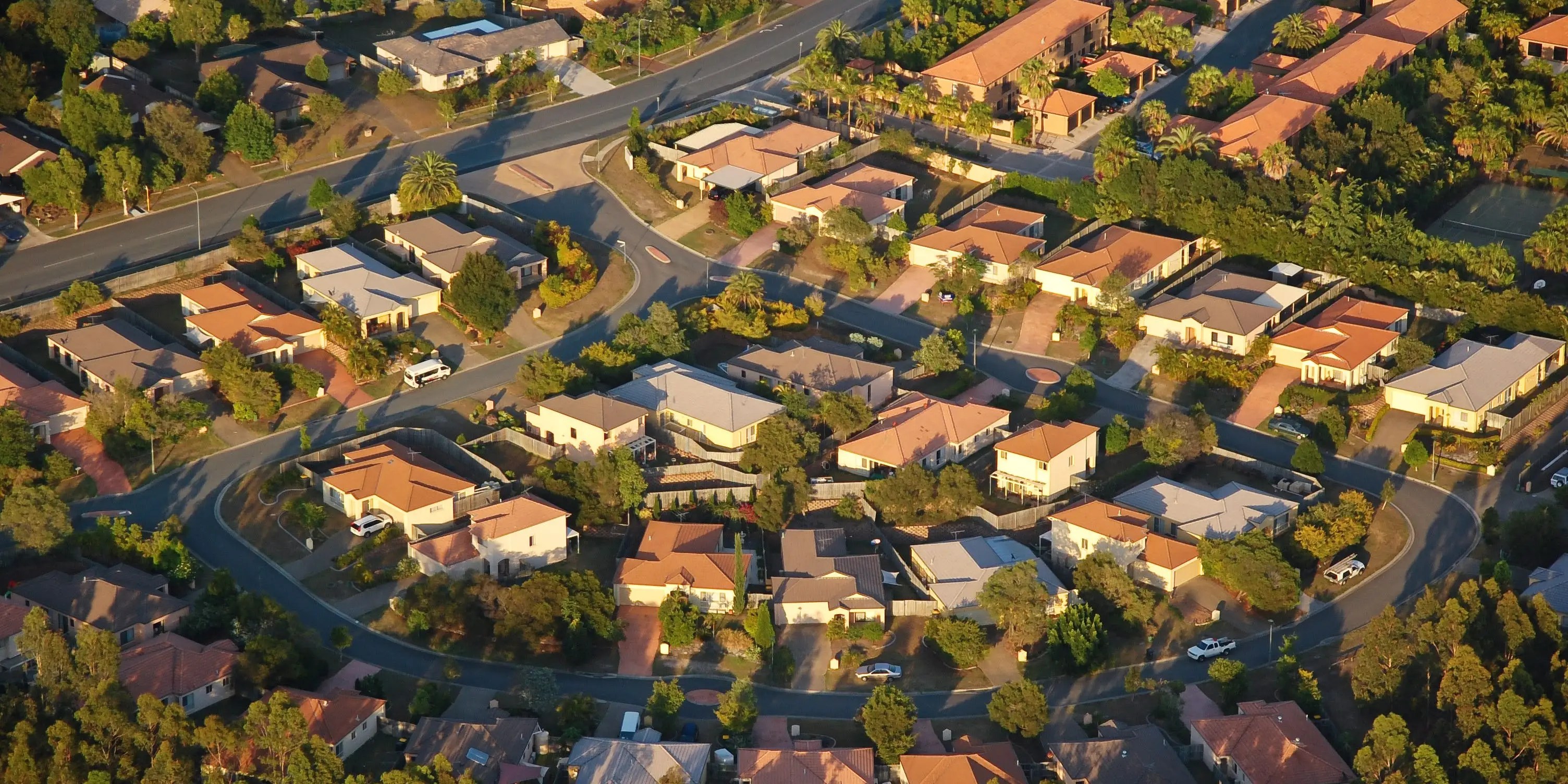 Rynek nieruchomości utknął ze sprzedażą domów zbliżoną do najniższego poziomu z 2010 r., przy rekordowych cenach