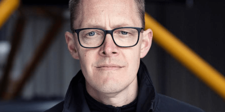 Xocean provides marine data to offshore energy companies. Check out the pitch deck it used to raise 9 million.