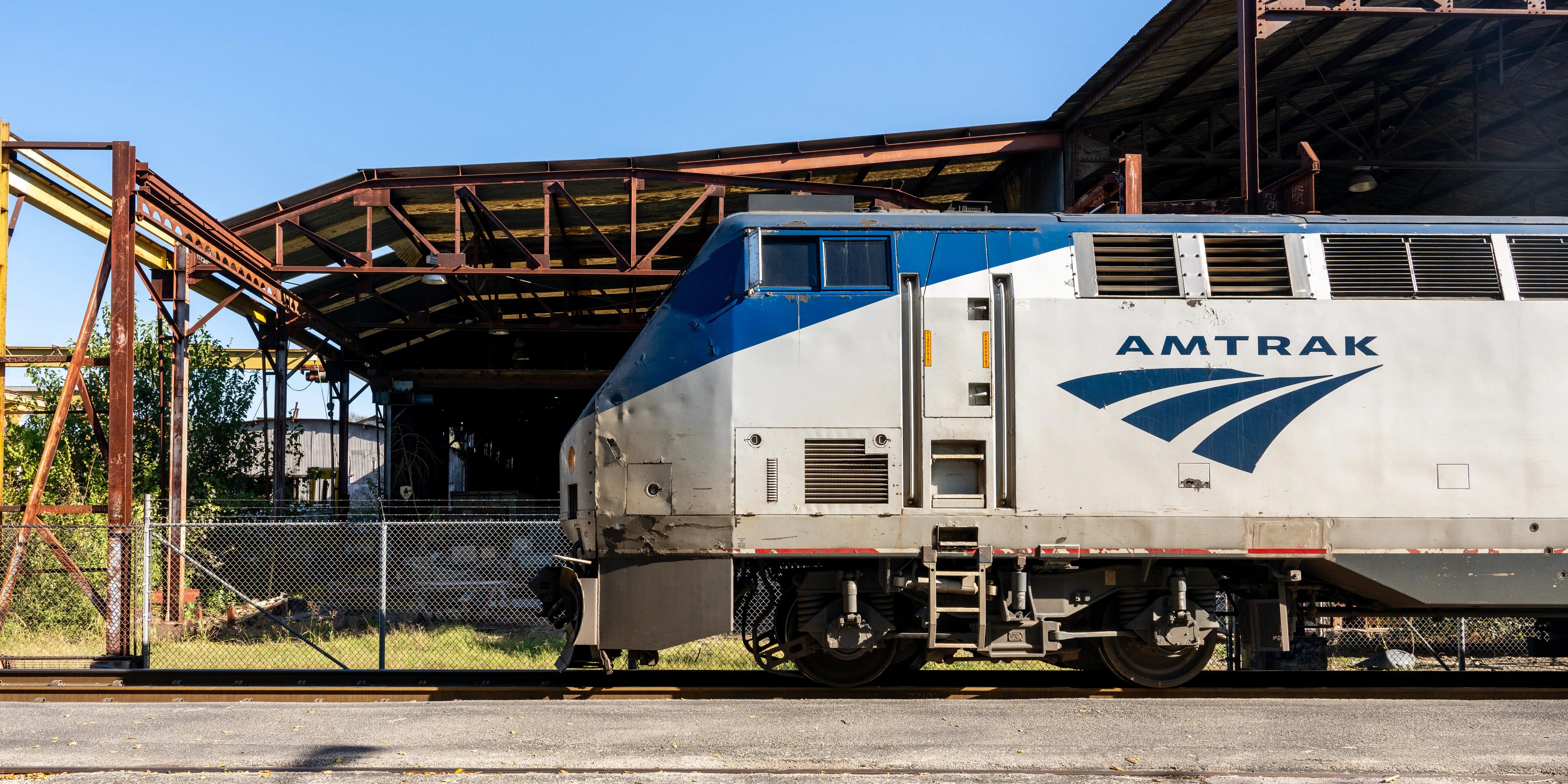Amtrak Workers Get 0 Holiday Bonuses After Managers Give Theirs up