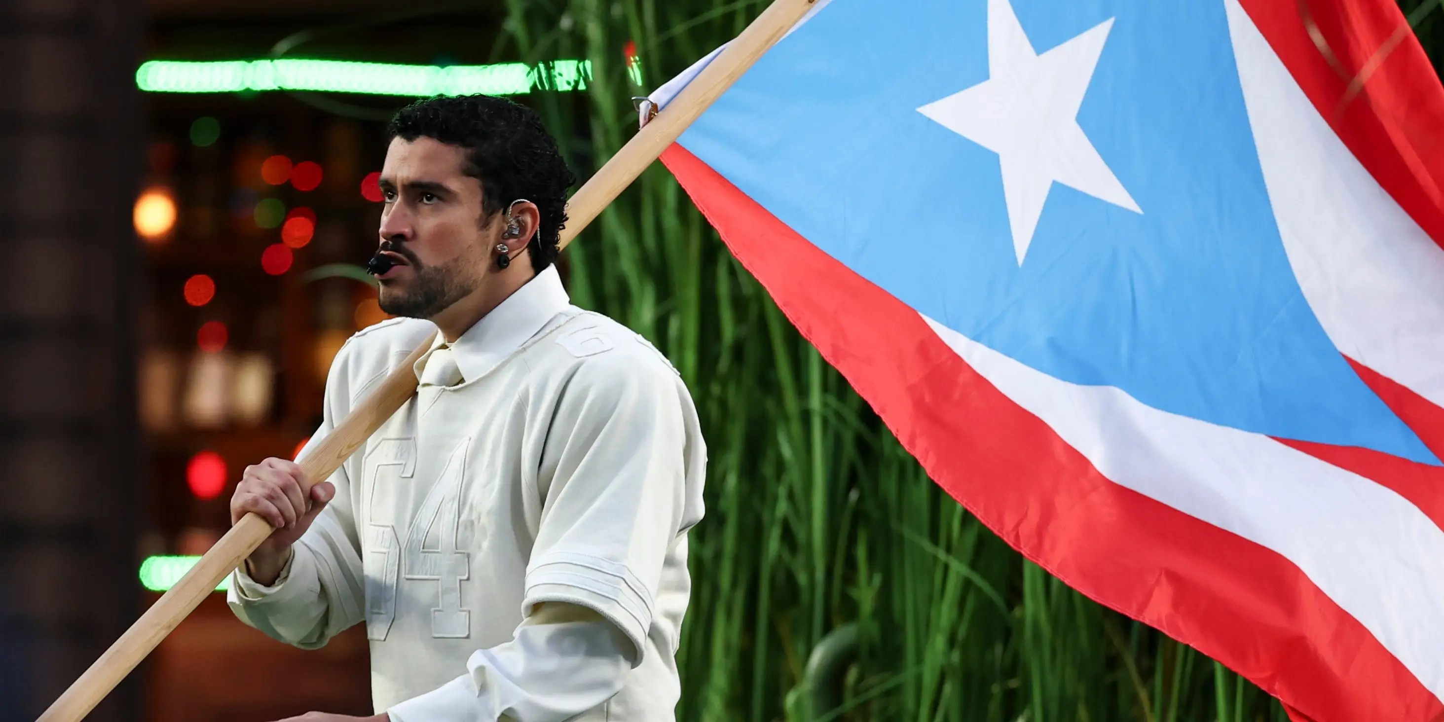 Debí Tirar Más Fotos World Tour Dates and How to Buy