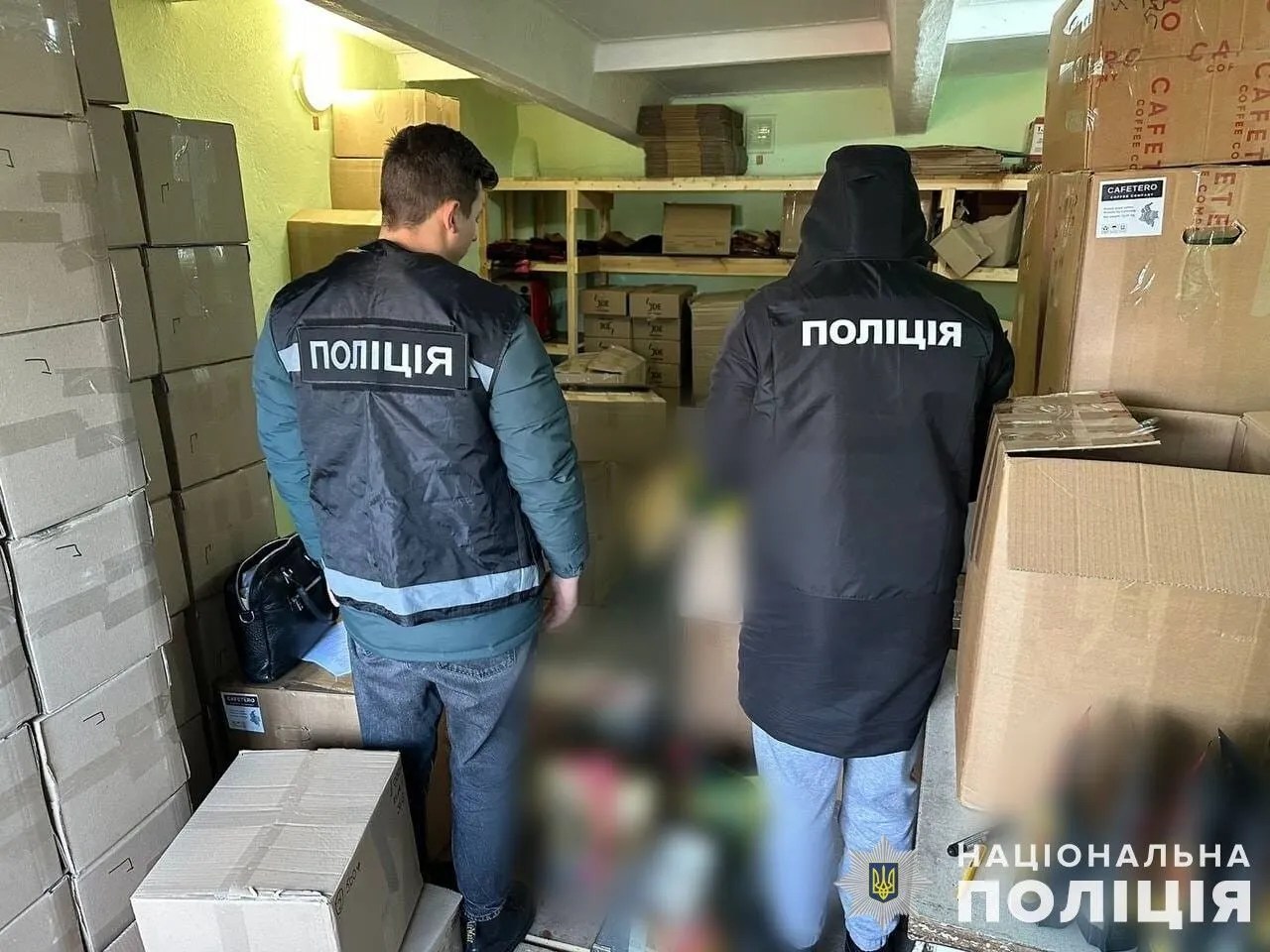 Українців годували небезпечними продуктами: де продавали контрафакт 4 В Україні викрили підпільне виробництво контрафактних харчових продуктів