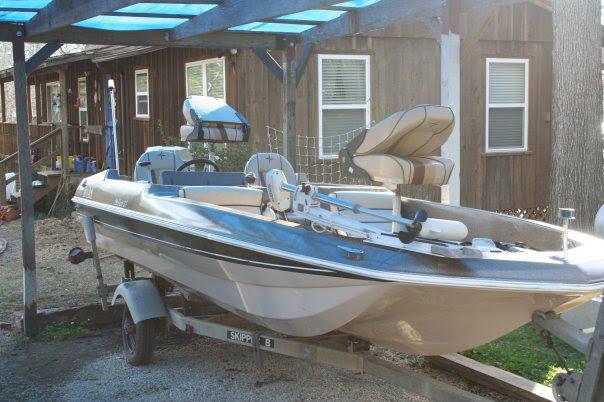 Learn why pontoon boats are safe, stable and great fun. Thank You Each Of These Boats Were Free Craigslist Boats R Boating