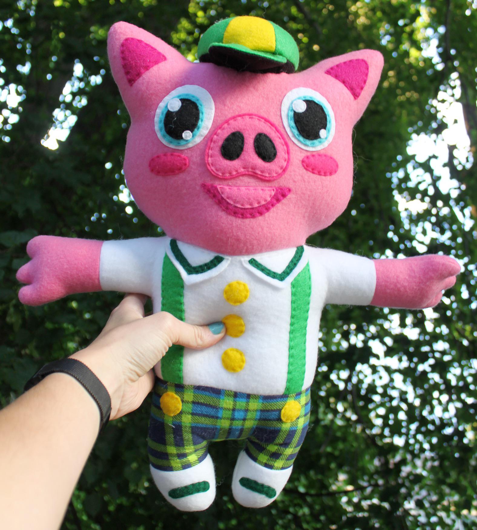 'the masked singer' season 5 winner nick lachey tells ew about being piglet, and the advice joey fatone gave him about doing the show. I Made Piglet In Toy Form It Took Much Longer Than He Looks Themaskedsinger
