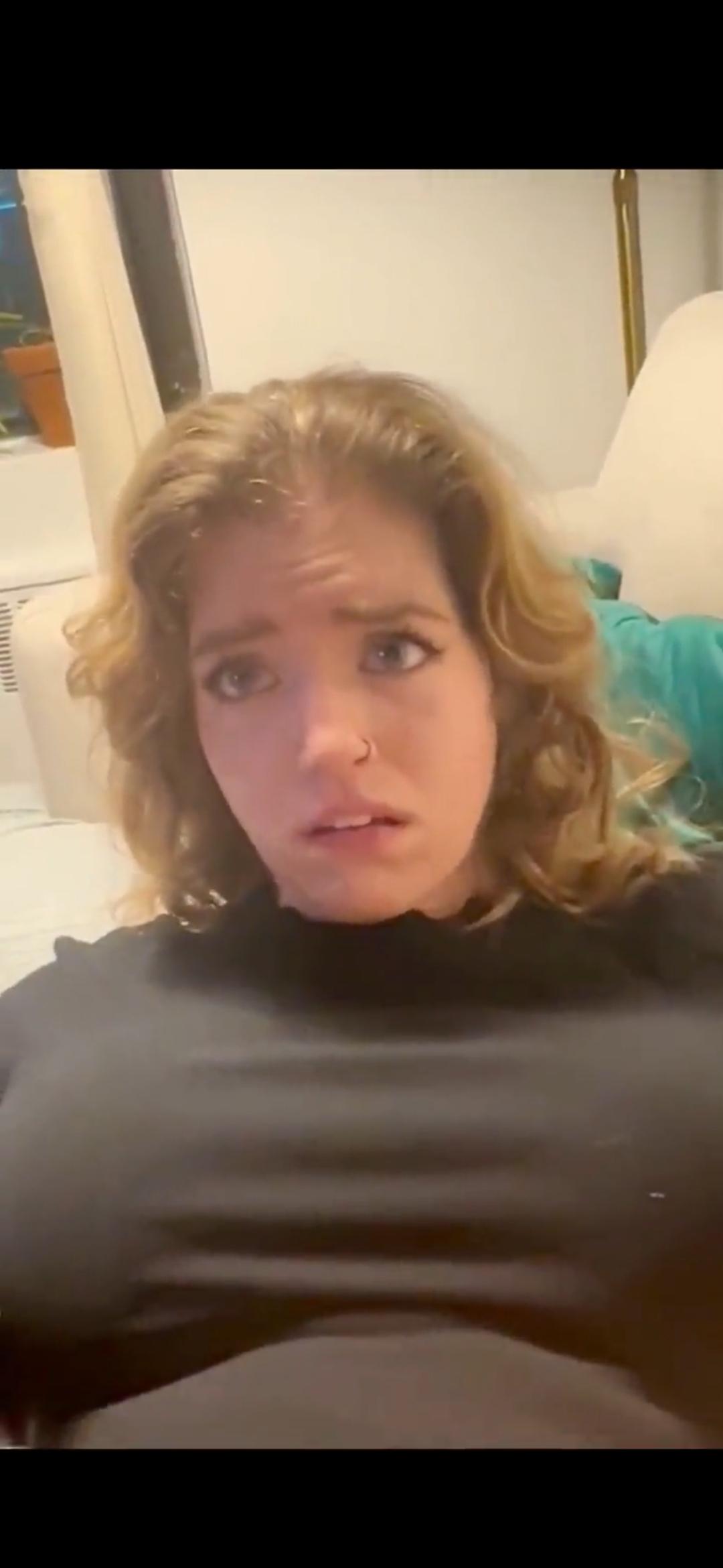 Uzayzay's Reddit adult images