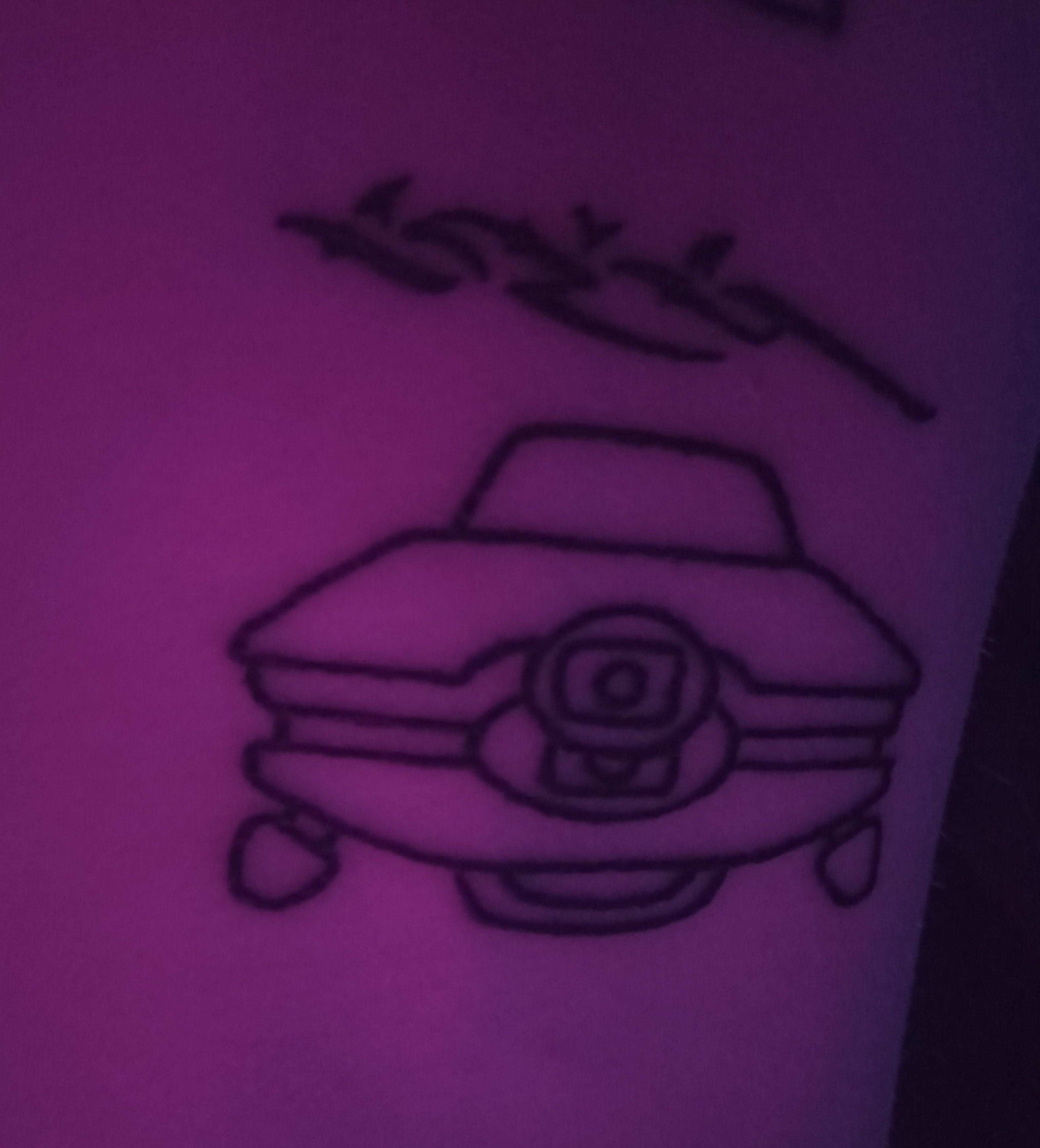 I Got An Doc Healing Drone Tattoo A Few Days Ago, Much Love To All Lifeline Mains Out There : R/Apexlegends