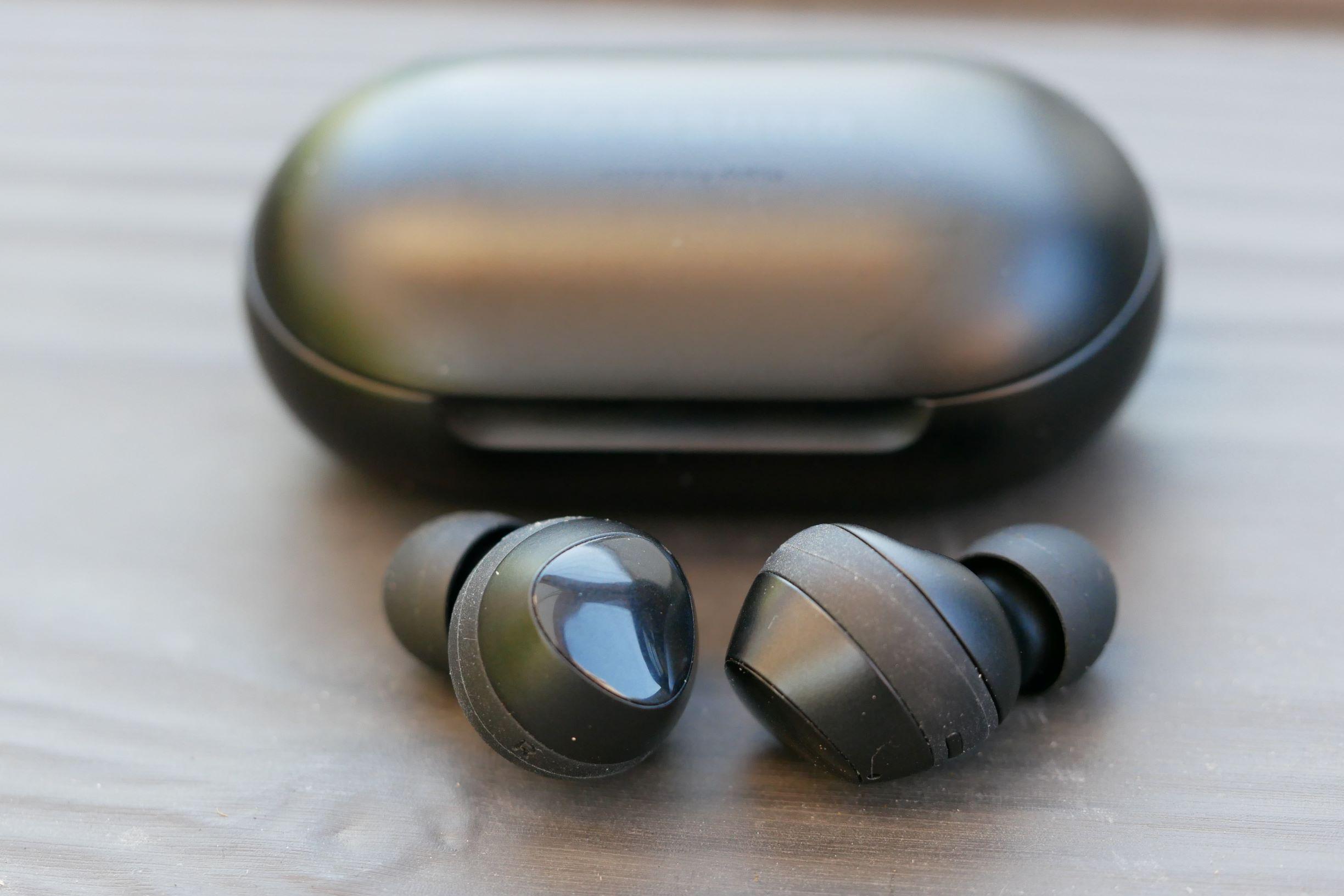 Does the latest addition to the galaxy note family prove to be a worthy upgrade? Review Of The True Wireless Samsung Galaxy Buds R Headphones