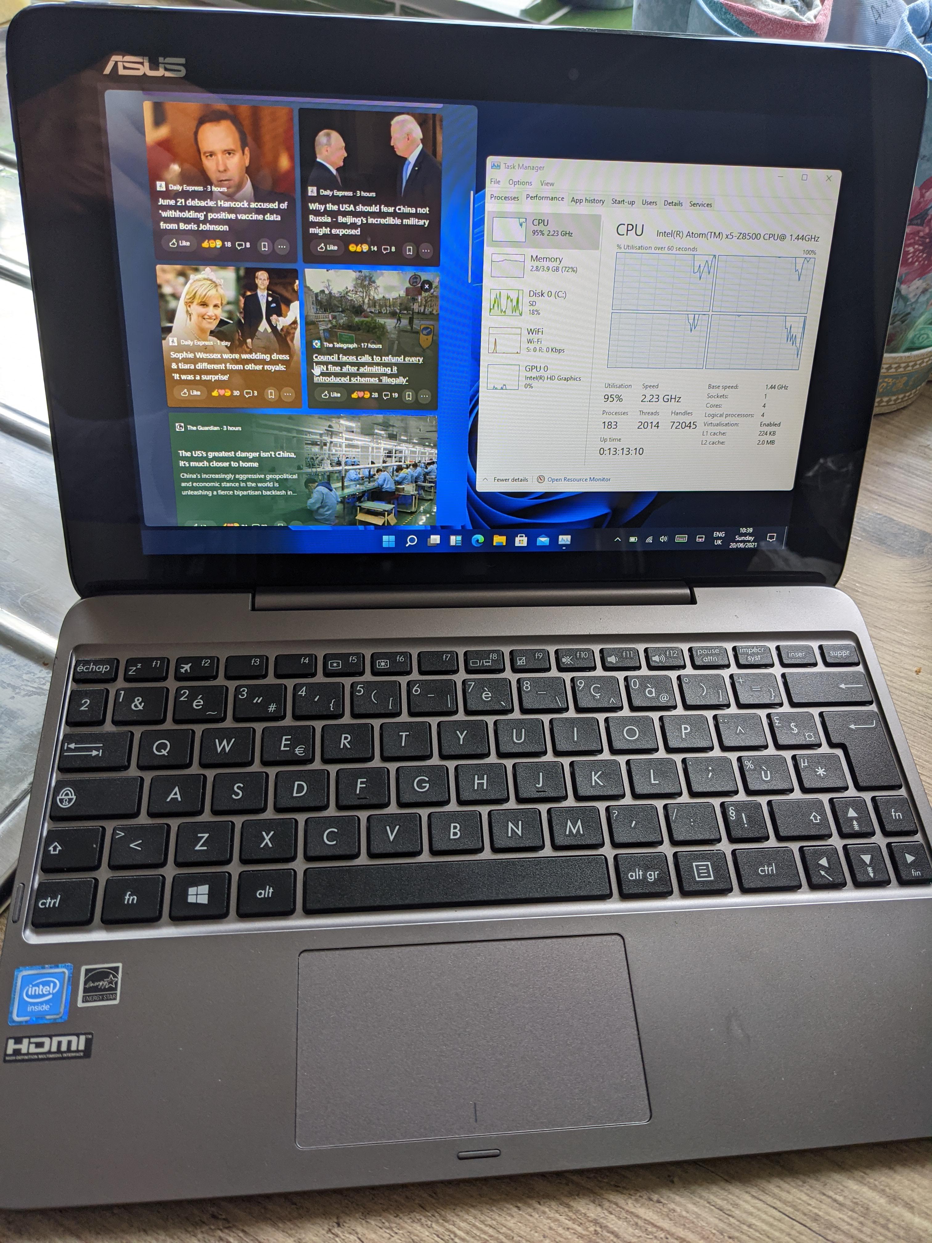 Windows 11 On An Old Asus Tablet With Intel Atom Upgraded In Place From Default Install Runs Much Smoother And More Responsive Compared To Windows 10 R Windows10
