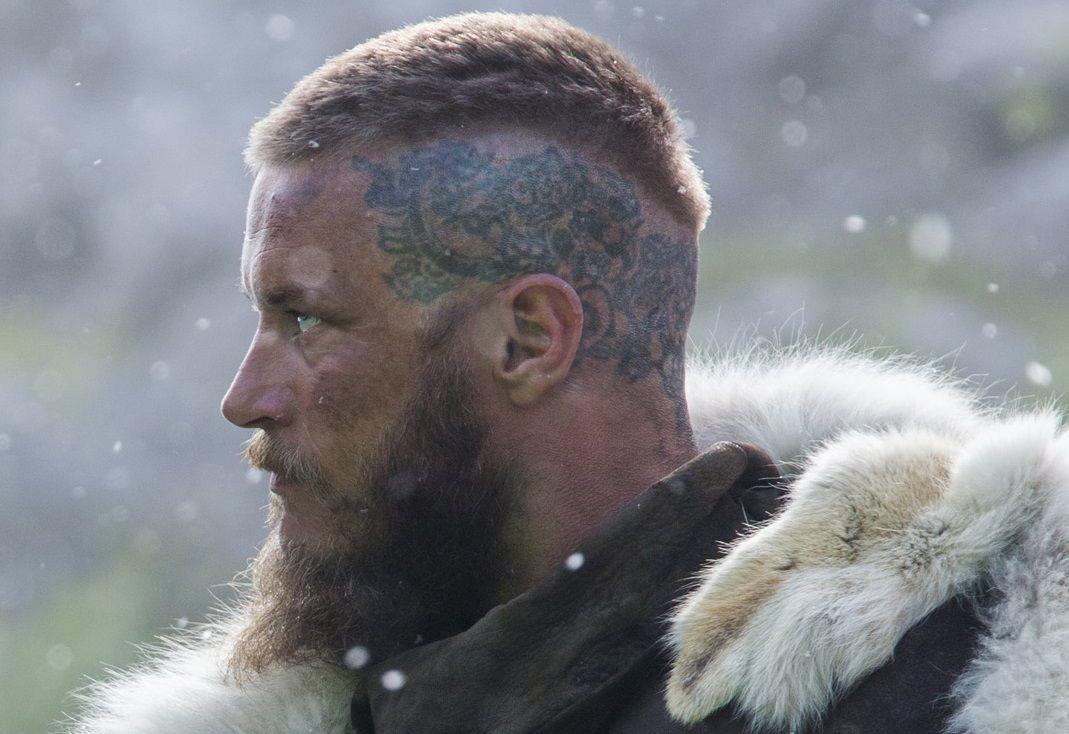 No Spoilers] Which Character Has The Coolest Looking Tattoos? : R/Vikingstv 734_x_1069_jpg