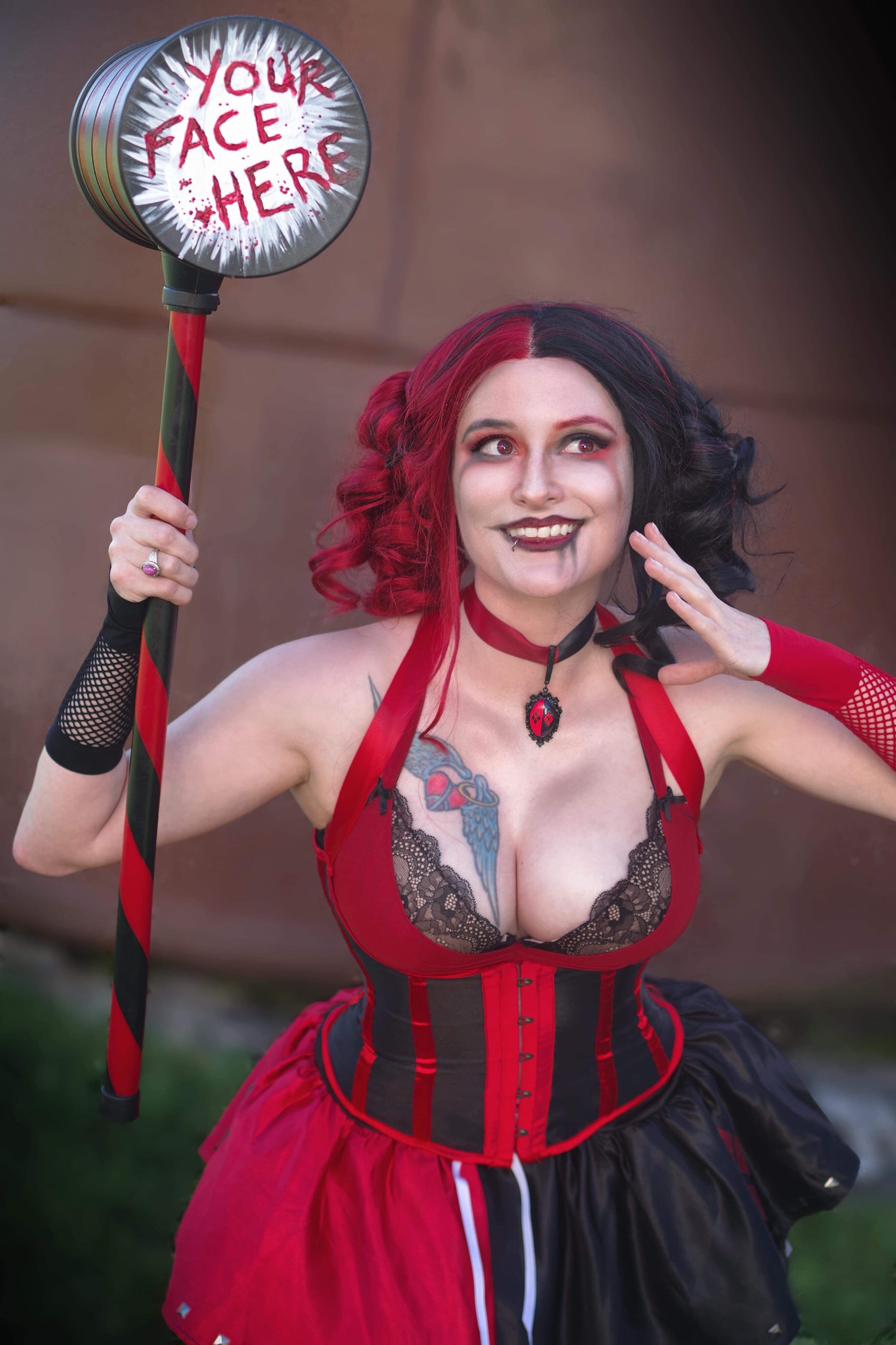 Harleen quinzel, a.k.a harley quinn, the joker's frequent accomplice and lover, whom she met while working as a psychiatrist at arkham asylum, . SELF what do you think of my Harley Quinn cosplay