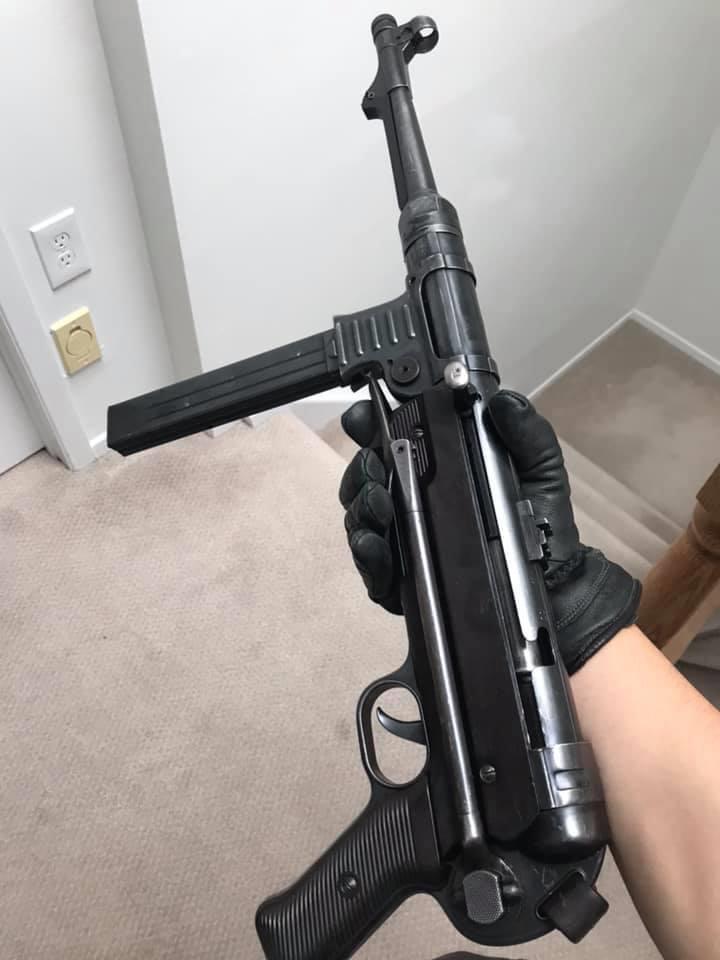 Gsg mp40 9x19mm ob die waffe sportlich zugelassen ist, prüfen wir zr zeit noch. WW2 German MP40 in original condition : ww2