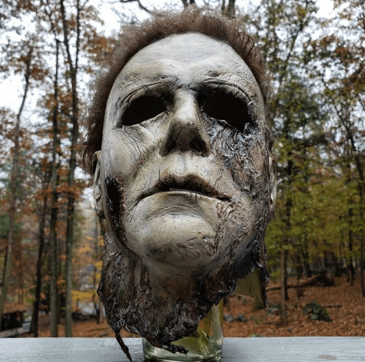 Michael myers halloween kills flashback mask. @lipsticklegion on Instagram made a beautiful Halloween