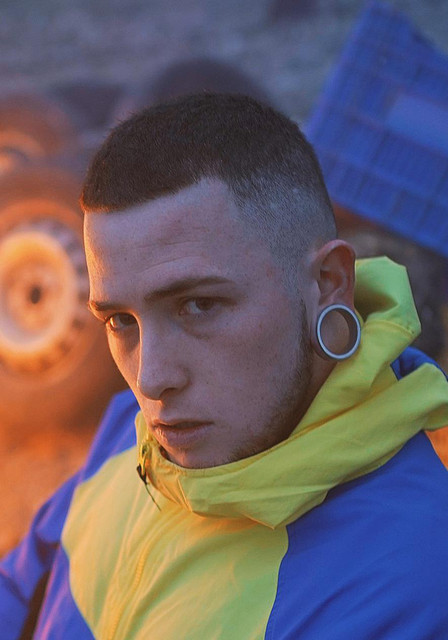 Find the best deals on flights from barcelona (bcn) to valencia (vlc). Kaze on Spotify