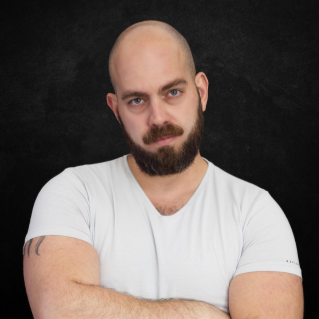 Noel Deyzel Wallpaper - Dramatello Spotify