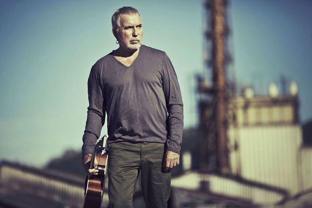 Bernard lavilliers a écrit ce titre comme un hommage aux travailleurs lorrains qui voient leurs usines fermer les unes après les autres. Bernard Lavilliers Concerts Tour Next Setlist