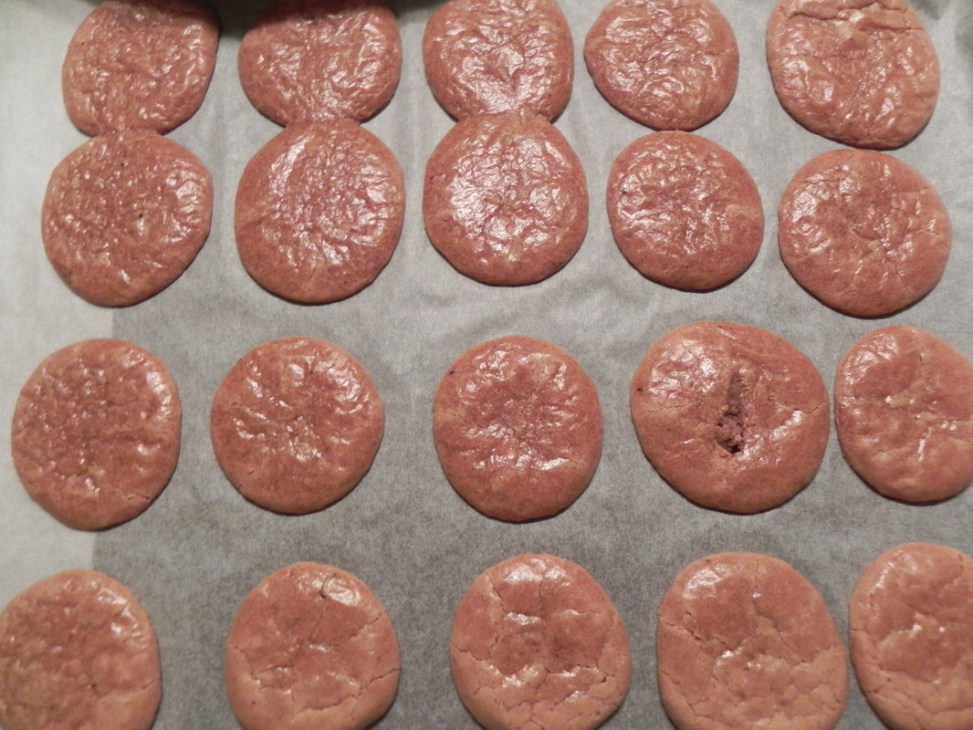 However, using vinegar on cracked heels is useful in remedying dry and cracked heels. Macarons are wrinkled, cracked and have no feet - Seasoned Advice
