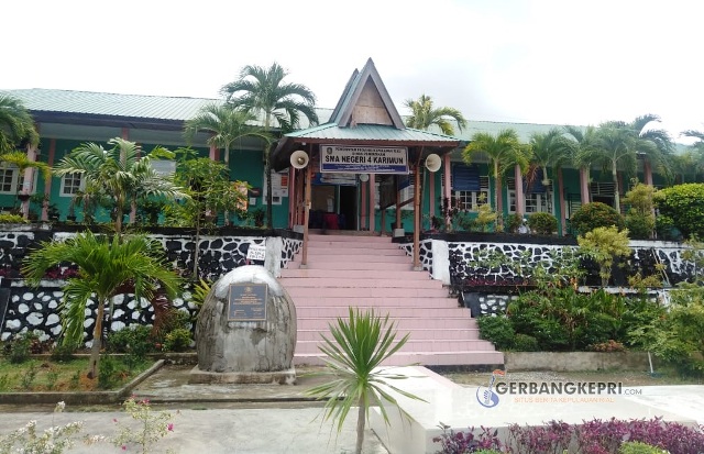 Banyak Kendala Dalam Pembelajaran Daring, SMAN 4 Karimun Berharap Kembali  Tatap Muka | gerbangkepri.com