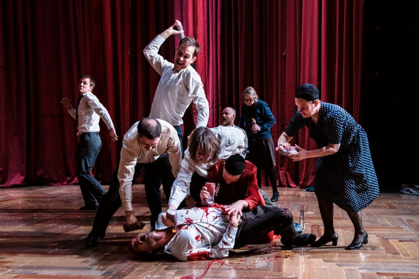 Sejarah Perkembangan Teater di Indonesia - Tambah Pinter