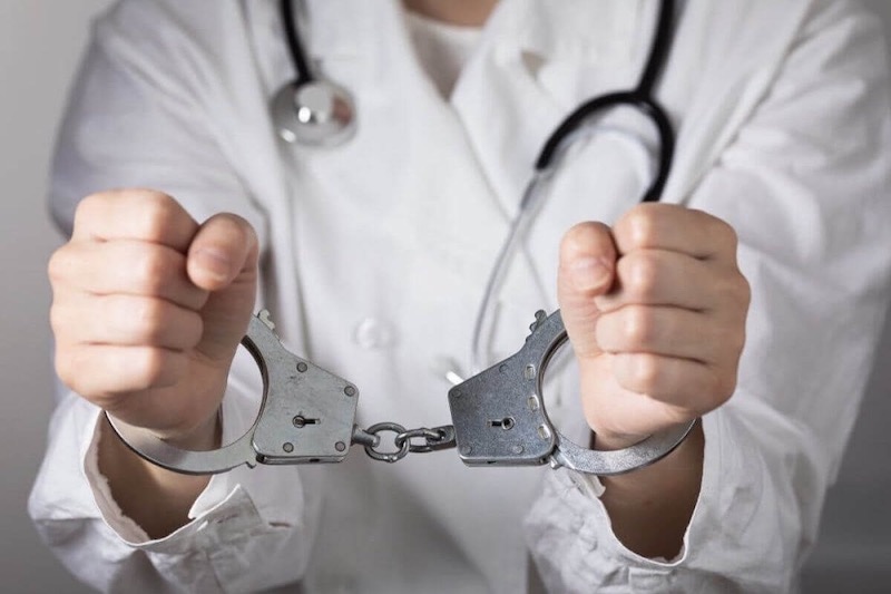 متابعات قضائية تكبح مهنيي الصحة