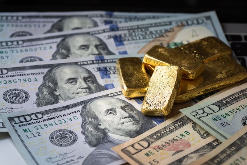 خفض الفائدة الأمريكية يرفع سعر الذهب خفض الفائدة الأمريكية يرفع سعر الذهب