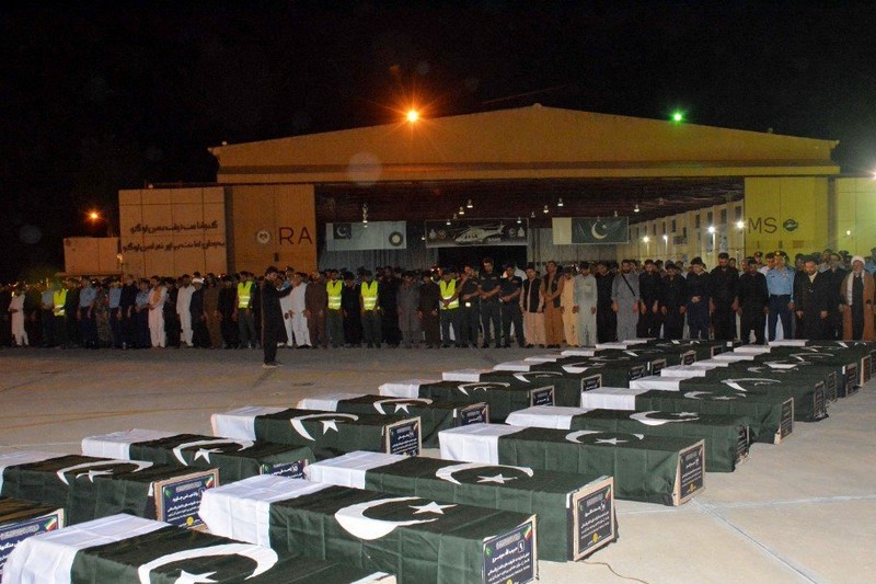 نعوش زوار الحسين تصل إلى باكستان