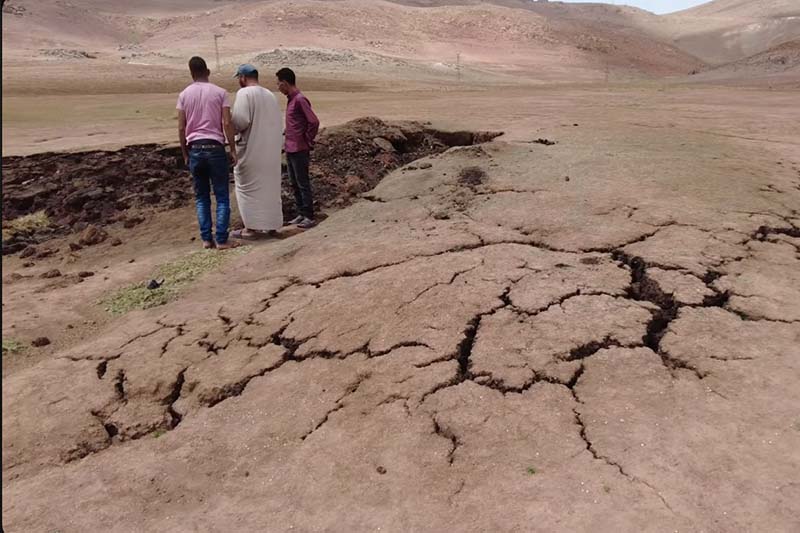 تفسير أسباب دخان تنكارف