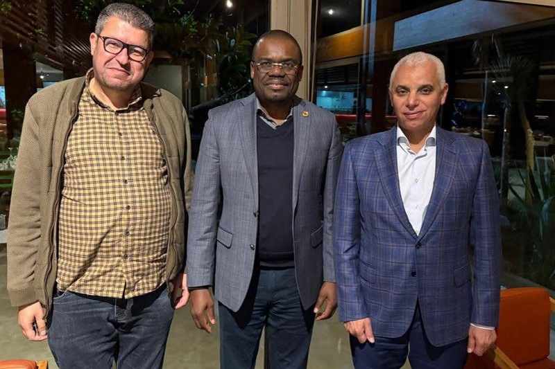 لقاء عمل بين آيت الطالب وكاسيا بالرباط