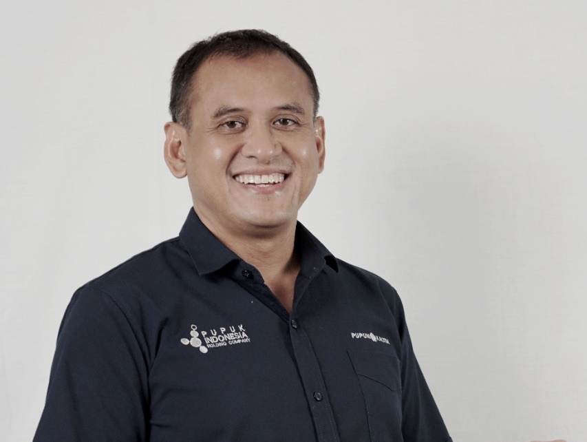 Dirut PKT Rahmad Pribadi, Dinobatkan sebagai TOP Leader on CSR Commitment  2021 | Timur.co.id