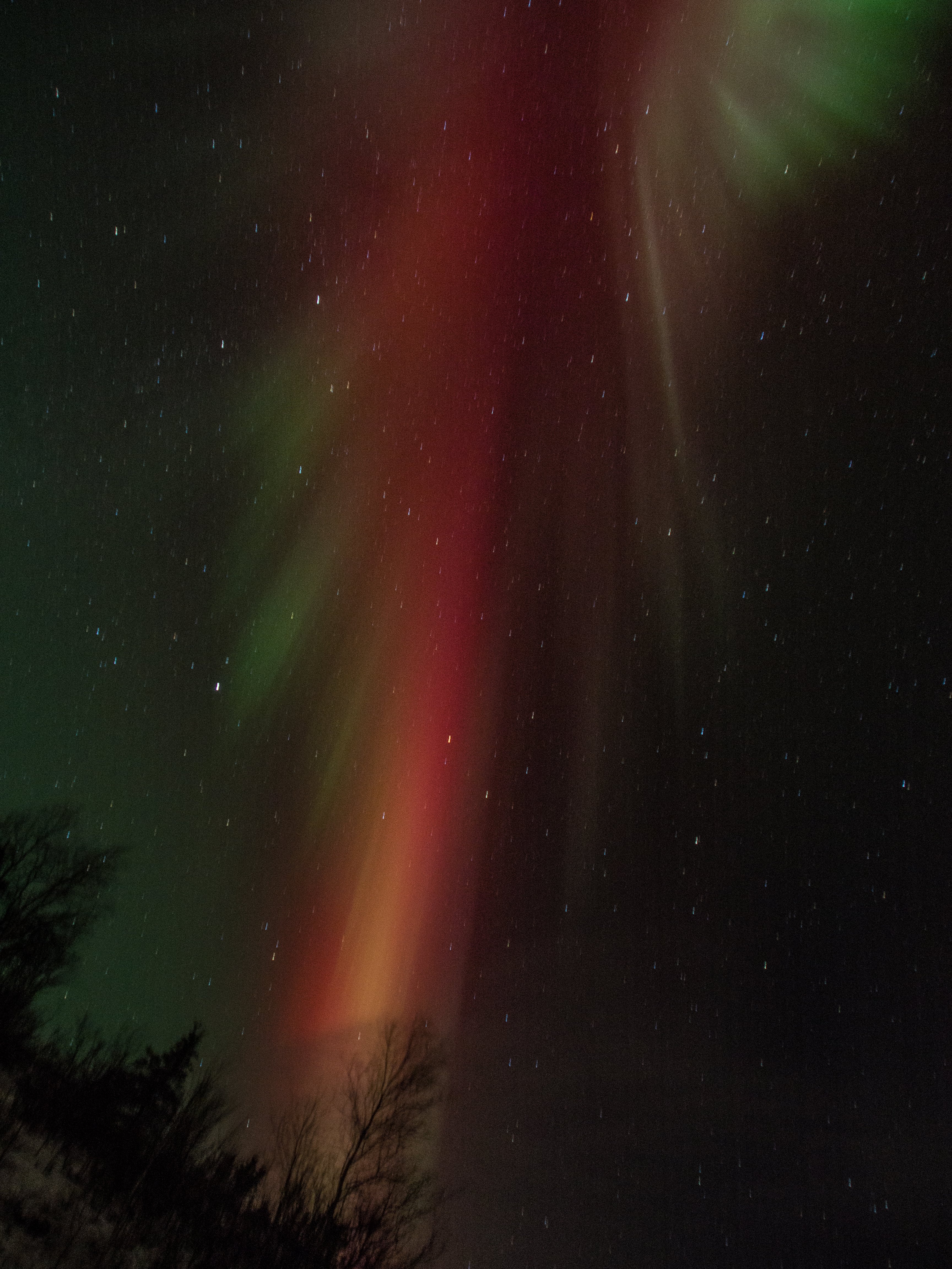 Do you see the angel in this Aurora?
