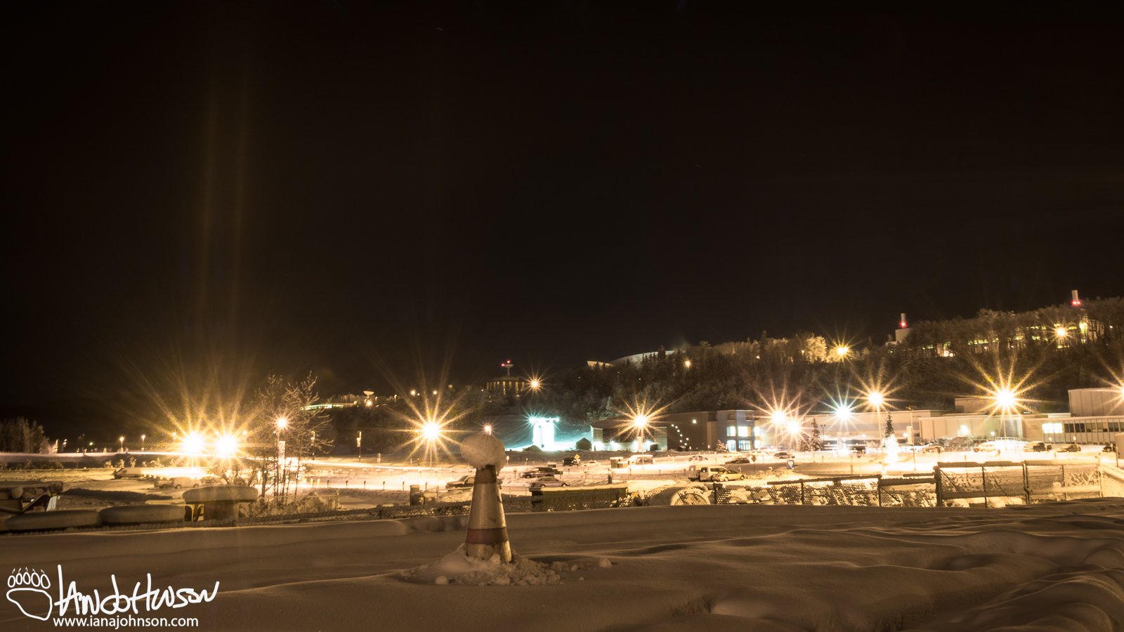 January 31st : As the ice fog rolls into lower campus of the University of Fairbanks, light pillars form