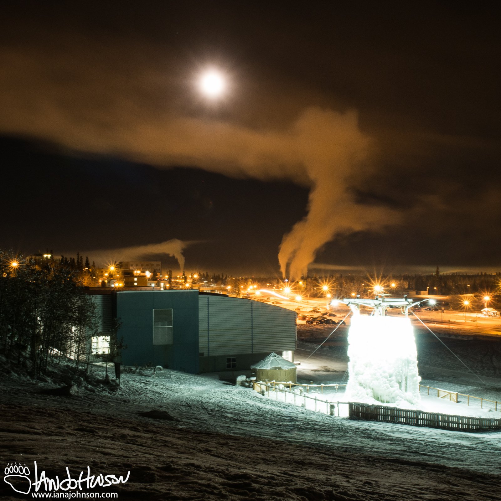 February 4th : Inversions and the full moon at University of Alaska Fairbanks