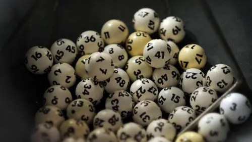 Lotto Am Samstag Gewinnzahlen Ziehung Heute . Lotto Ziehung Am Mittwoch Hier Sind Die Aktuellen Gewinnzahlen Flipboard