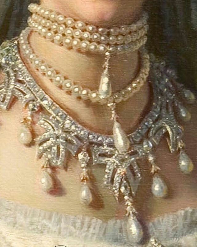 Get the Look: Marie Antoinette Costume Ideas for Halloween
