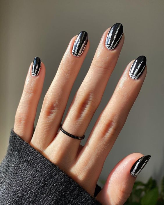 The Ultimate Halloween Nail Inspiration