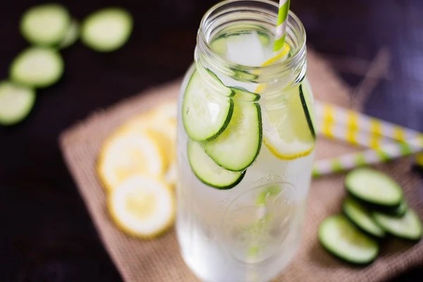 5 Kreasi Infused Water Timun
