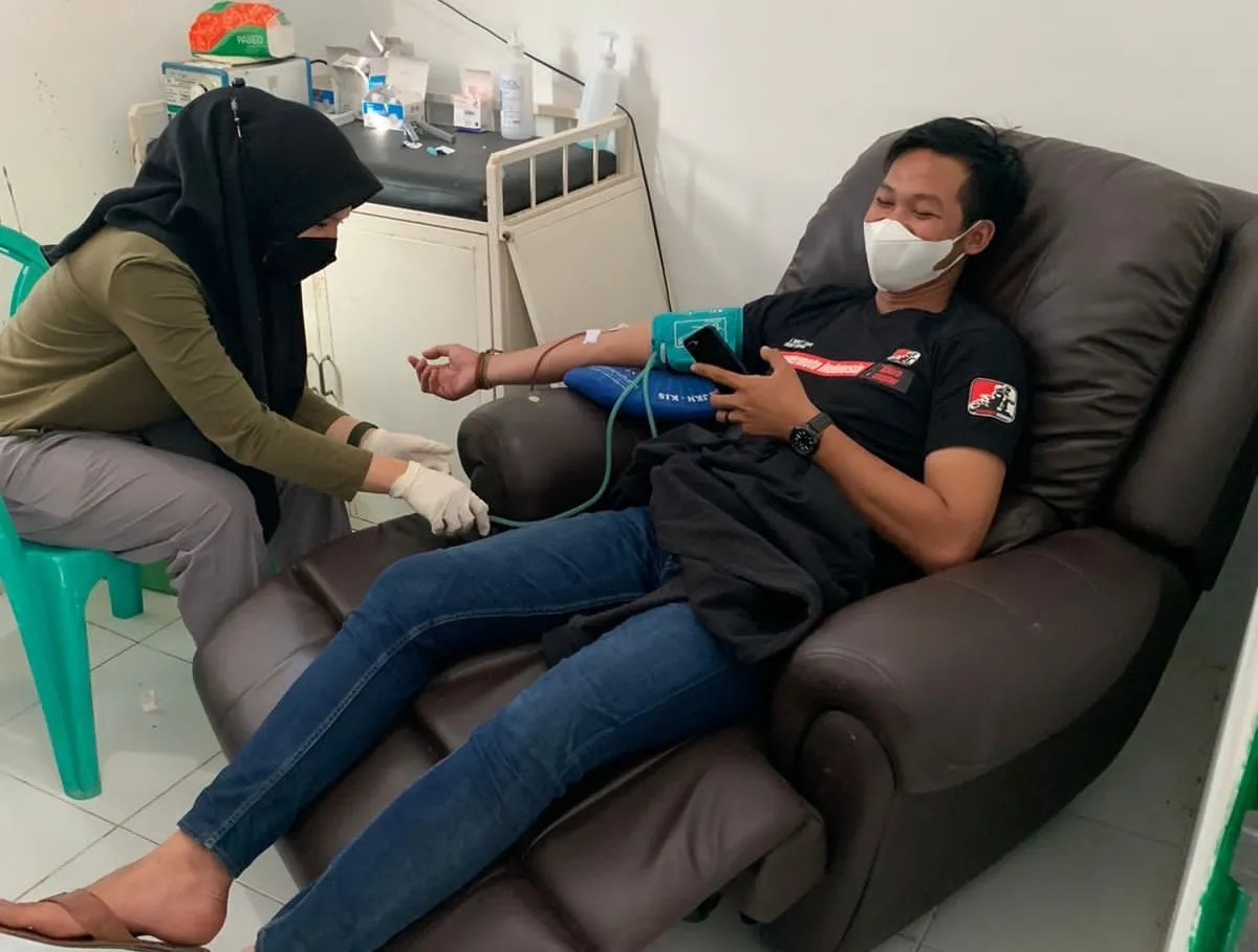 Donor Darah Jadi Ajang Saling Mengenal Antarkomunitas di Muara Teweh -  ibukotakini.com