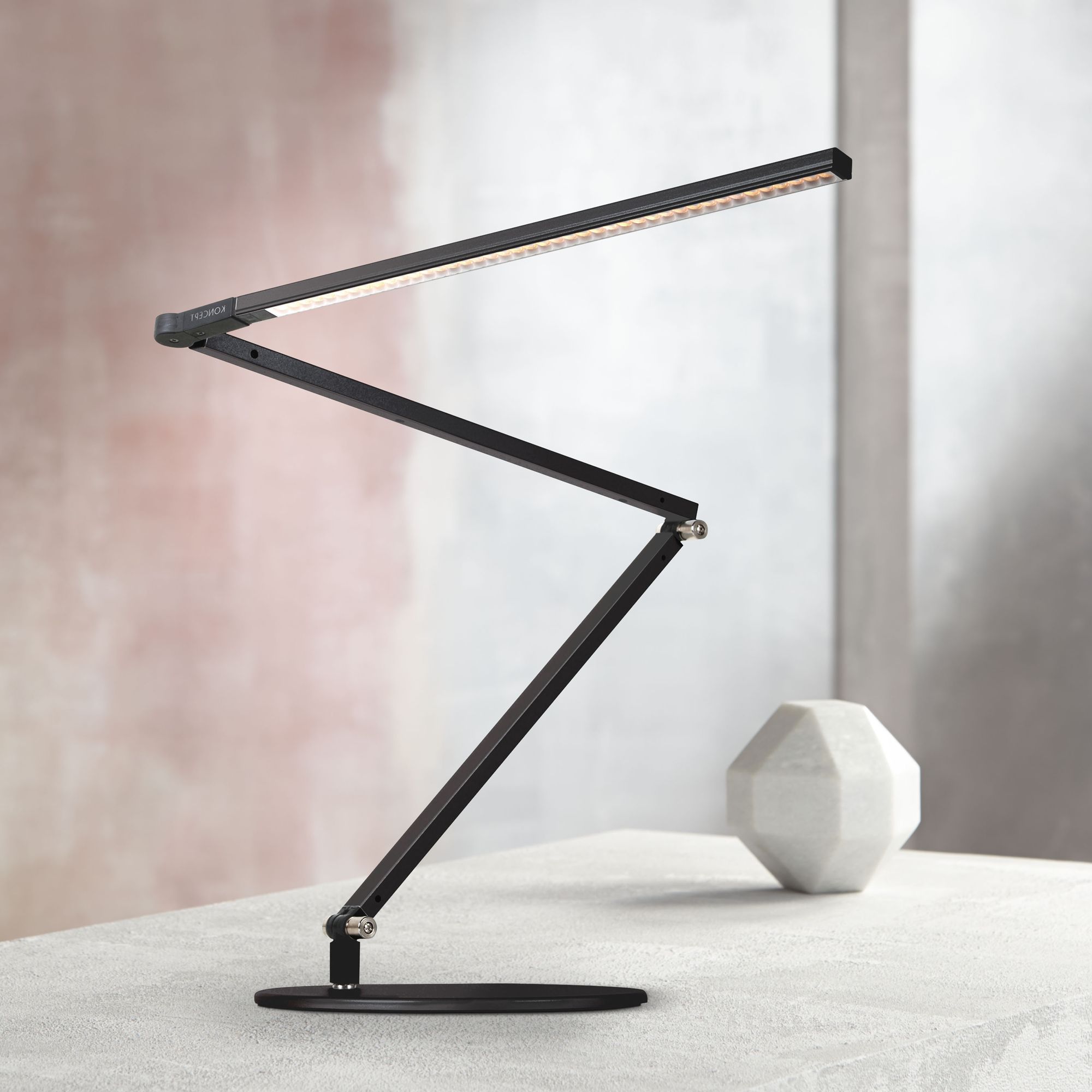 The daylight slimline 3 floor lamp features an aluminium shade which emits a brighter light with better diffusion. Gen 3 Z-Bar Daylight LED Desk Lamp Black with Touch Dimmer
