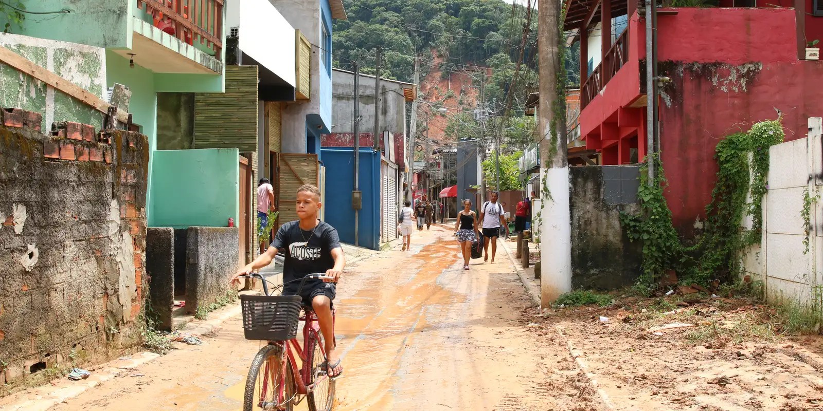 Justiça autoriza governo de SP a demolir parte da Vila Sahy