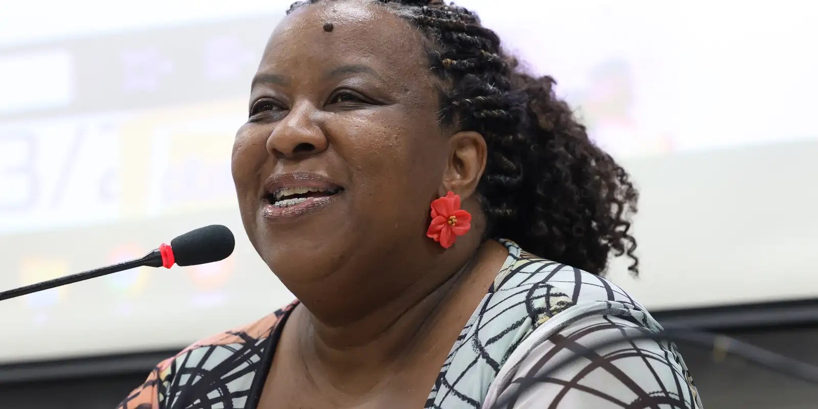 Ministra destaca multilateralismo na solução de questões da humanidade