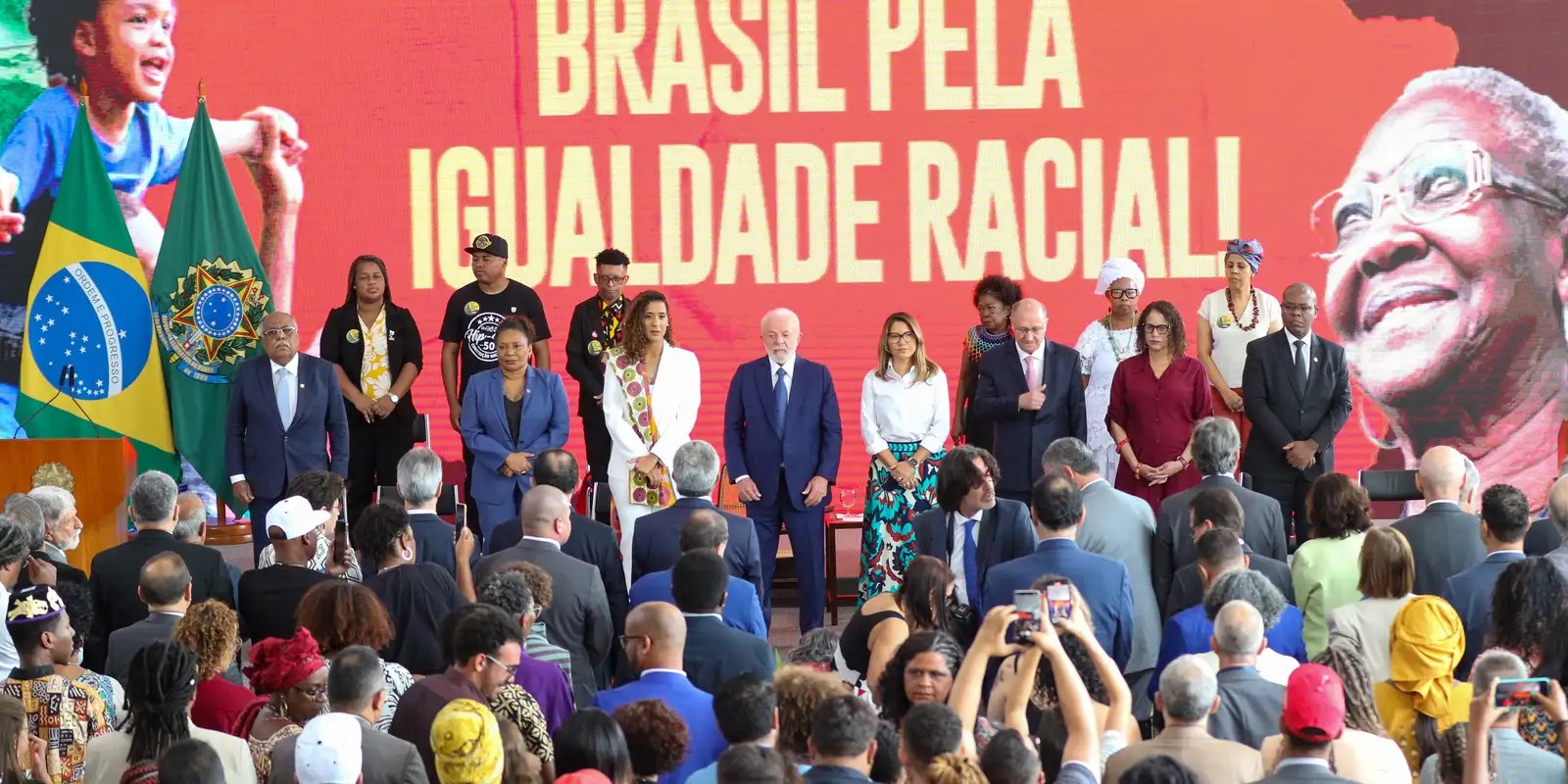 Igualdade racial: Lula lança ações; 5 terras quilombolas são tituladas