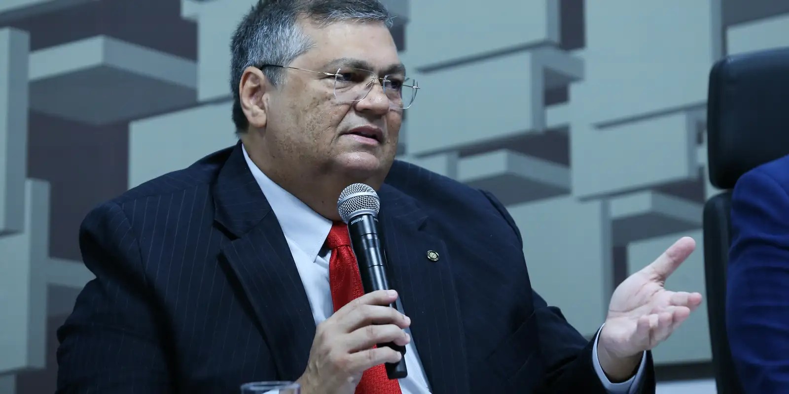 Dino nega cortes orçamentários para segurança pública em 2024